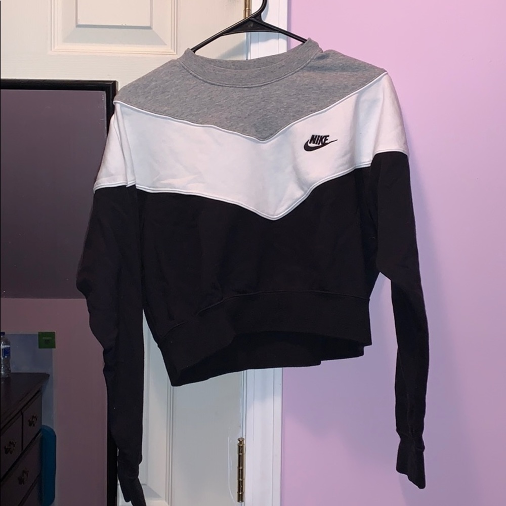 Nike Crop Crew